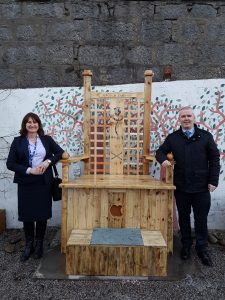 Roz McCurrach (HMP and YOI Grampian) and Thane Lawrie (Chief Executive, Scarf) with the memorial throne